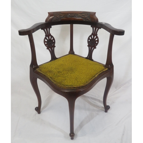 379 - Victorian mahogany open corner armchair with pierced splats, foliate carving, shaped arms and seat, ... 