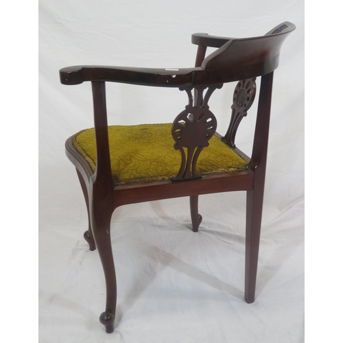 379 - Victorian mahogany open corner armchair with pierced splats, foliate carving, shaped arms and seat, ... 