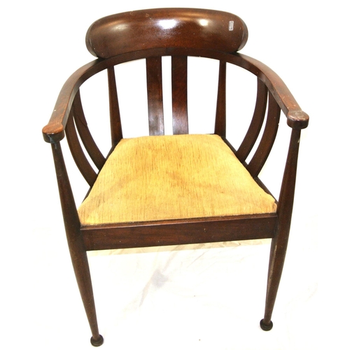 385 - Victorian mahogany open tub chair with shaped rails, on baluster turned legs