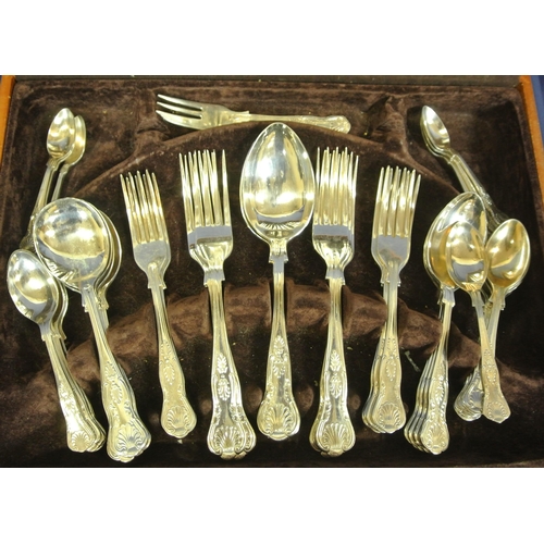 142 - Canteen of Newbridge cutlery with Kings Pattern handles