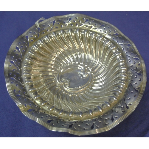 182 - Irish silver tazza with pierced wavy thread-edge rim, twist reeded body and scroll crested cartouche... 