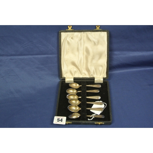 54 - Set of 6 Sheffield silver rat-tail coffee spoons in presentation case  W 60g