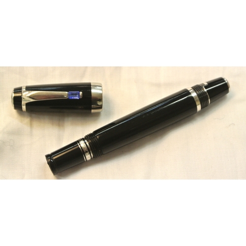 156 - Montblanc Boheme Bleu Fountain Pen, with twist cover, 13.5cm