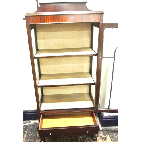 105 - Edwardian mahogany display cabinet with glazed door, shelving, drawer under, on cabriole legs