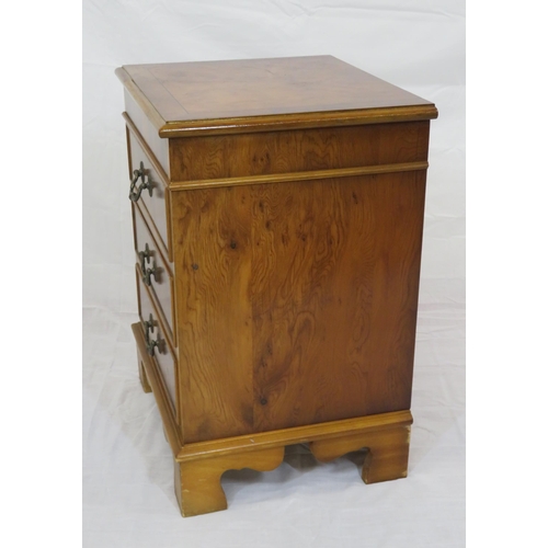 149 - Small Edwardian design inlaid walnut chest of 3 drawers with drop handles, on bracket feet