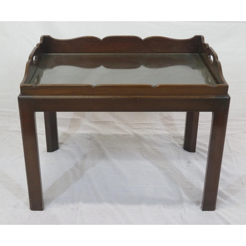 159 - Edwardian style Butlers table with wavy rim, detachable tray, on square legs