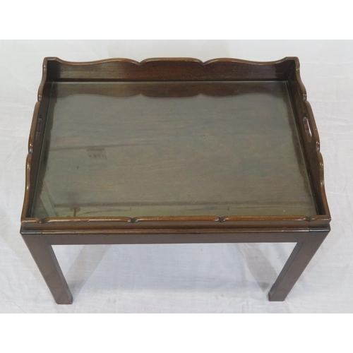 159 - Edwardian style Butlers table with wavy rim, detachable tray, on square legs