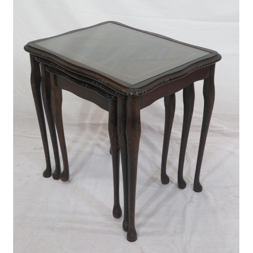 171 - Edwardian design nest of 3 serpentine sided tables with glass insets, on cabriole lags