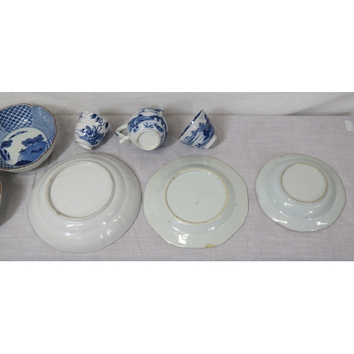 198 - Assorted lot of blue & white foliate and Willow pattern decorated ware