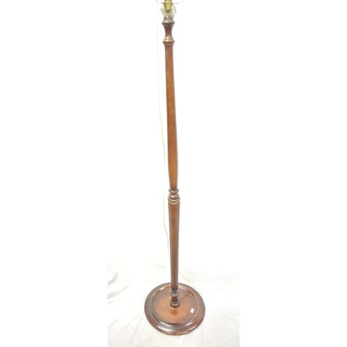 128 - Tall mahogany standard lamp with turned reeded column and base