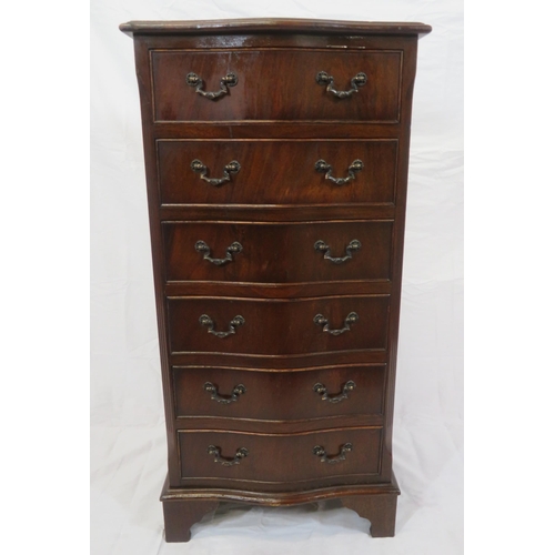 111 - Edwardian style mahogany serpentine fronted chest of 6 drawers with drop handles, on bracket feet