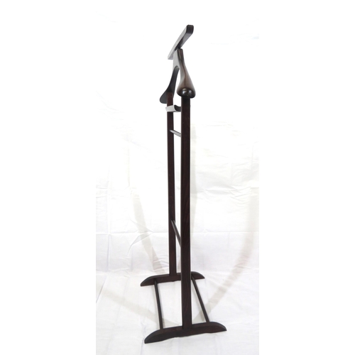 113 - Edwardian design valet stand with shaped rails