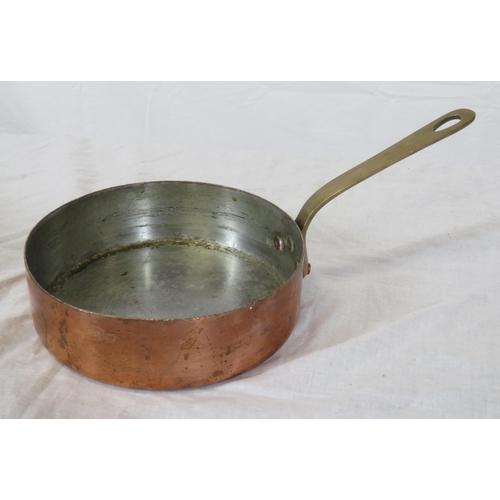 177 - 3 Georgian style heavy copper pans with shaped handles