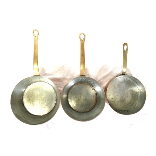 177 - 3 Georgian style heavy copper pans with shaped handles