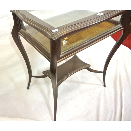 181 - Edwardian mahogany Bijouterie table with glass insets, lift-up lid, lined base, on cabriole legs wit... 