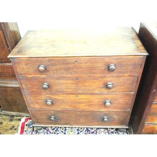 185 - Victorian mahogany chest of 4 drawers of graduationg sizes with bun handles, on bun feet