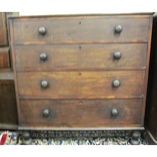 185 - Victorian mahogany chest of 4 drawers of graduationg sizes with bun handles, on bun feet