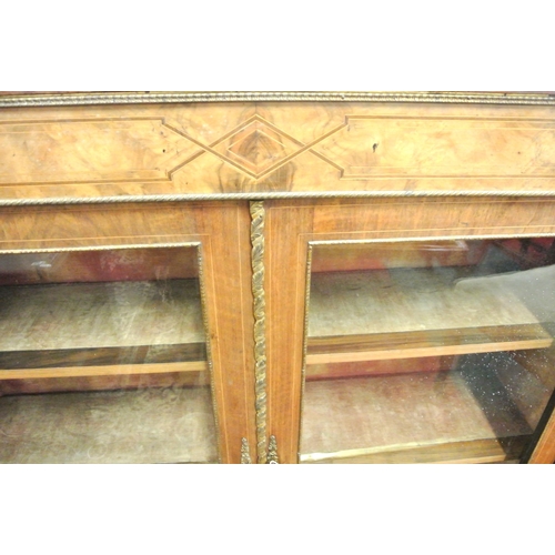 225 - Edwardian inlaid mahogany & walnut display cabinet with walnut & string inlay, ormolu mounts, glazed... 