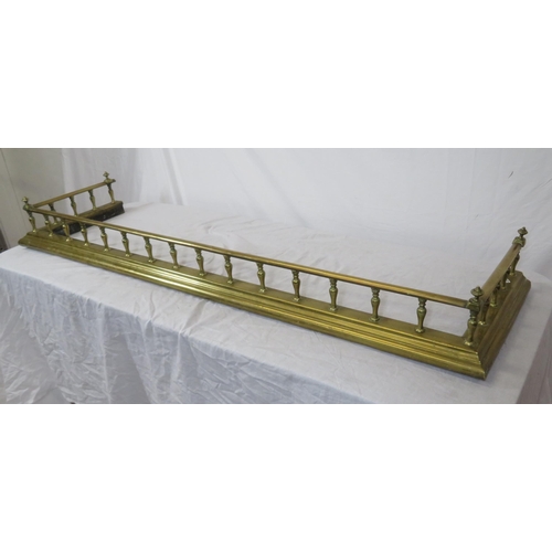 234 - Victorian brass fire fender with shaped rails