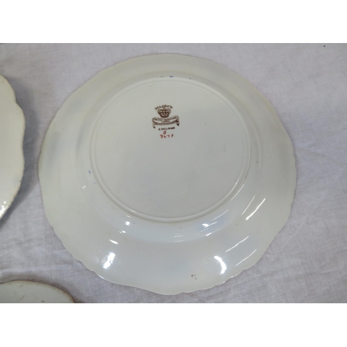 113 - 4 Masons Ironstone plates & 2 oval dishes with foliate decoration