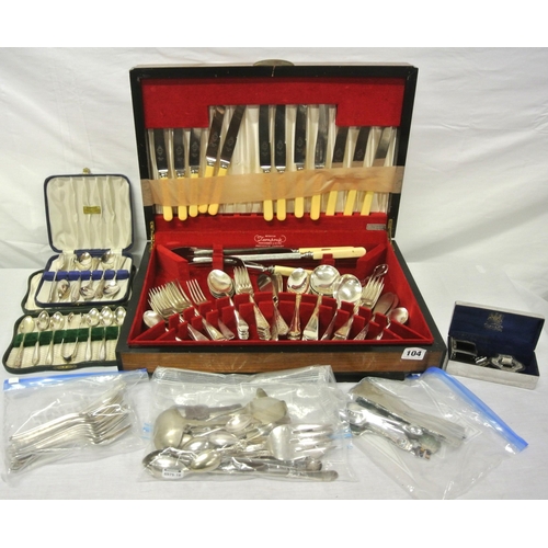 104 - Assorted lot of cutlery, canteen, vase, shaving kit, etc., in box