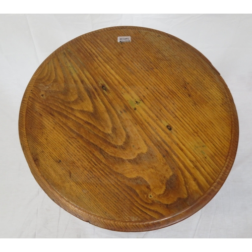 119 - Edwardian style pine round jardiniere table with turned column, round base with bun feet