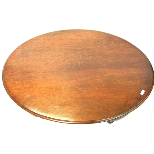 166 - Victorian oval mahogany occasional or coffee table with cabriole legs