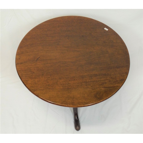 146 - Victorian mahogany round occasional or coffee table with vase turned column, on hipped tripod