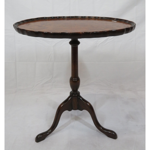 191 - Victorian style oval walnut & mahogany occasional or wine table with raised wavy border, vase turned... 