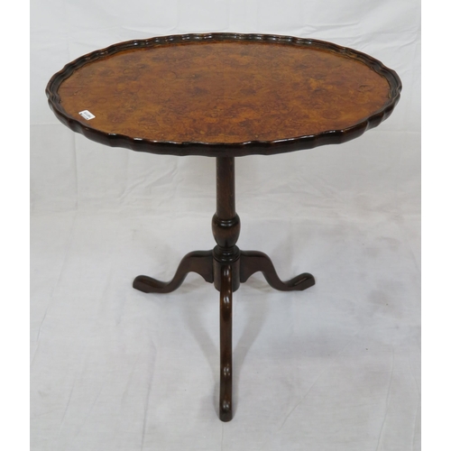 191 - Victorian style oval walnut & mahogany occasional or wine table with raised wavy border, vase turned... 