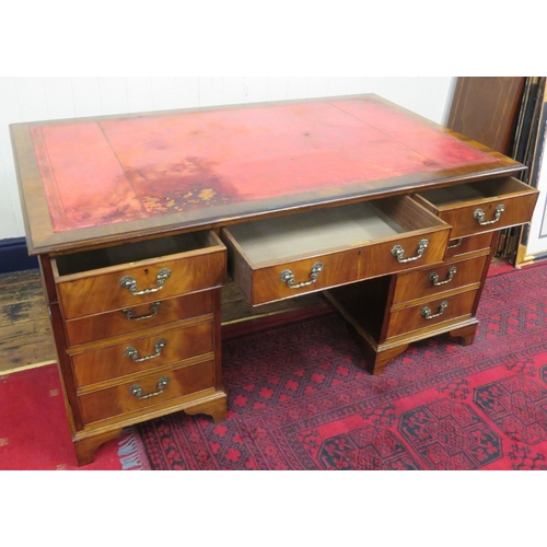 150 - Edwardian mahogany pedestal desk with leatherette inset, 8 frieze drawers, 6 side drawers, ornate br... 