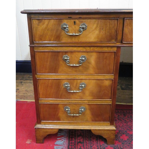 150 - Edwardian mahogany pedestal desk with leatherette inset, 8 frieze drawers, 6 side drawers, ornate br... 