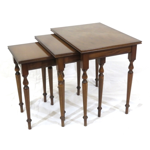 71 - Nest of 3 mahogany tables with reeded borders, turned reeded tapering legs