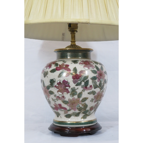 77 - Cantonese style baluster shaped porcelain electric lamp with round timber base