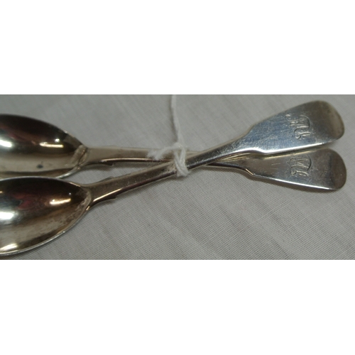 137 - Pair of Irish silver mustard spoons by Samuel Neville, Dublin 1818, 105mm