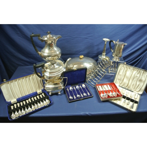 2 - Lot of silverplated items in box