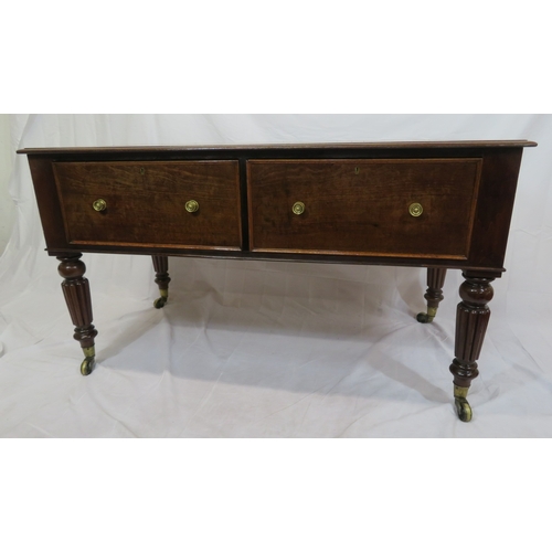 345 - Edwardian walnut & mahogany desk with leatherette inset, 5 drawers with brass handles, on turned ree... 