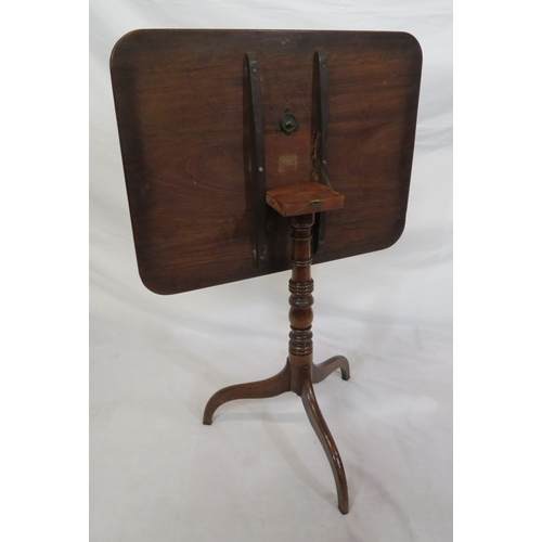 364 - Victorian mahogany occasional table with tip-up reeded top, turned column, on hipped tripod