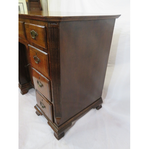 395 - Georgian mahogany kneehole desk with 9 drawers with brass drop handles & back plates, central press,... 