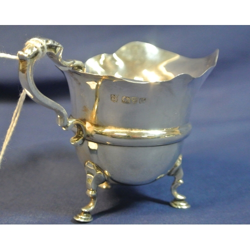 66 - 2 English silver creamers with wavy rims and shaped handles, Chester & Birmingham, total weight 123g