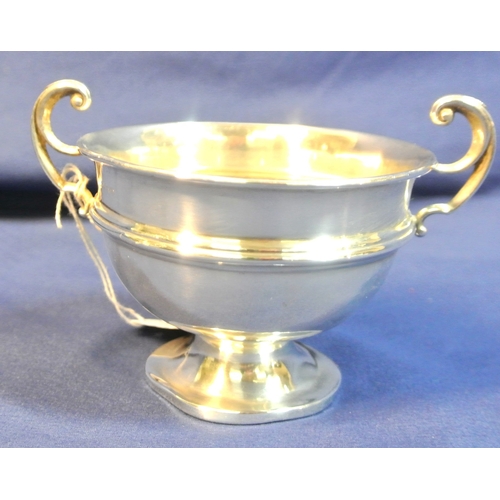 70 - Birmingham silver circular bowl with shaped handles, on circular spreading base, h9.5cm 116g