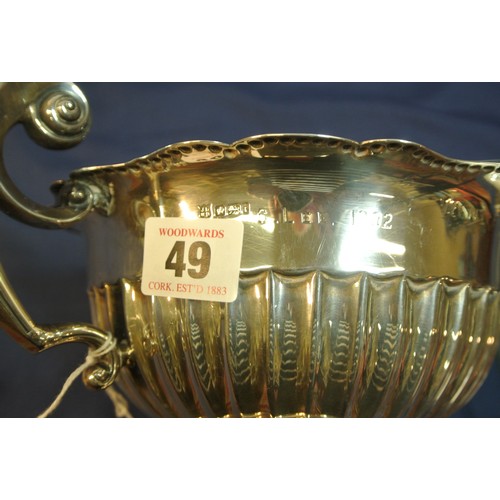 49 - Sheffield silver rose bowl with shaped handles, wavy beaded rim, reeded sides, on round stepped base... 