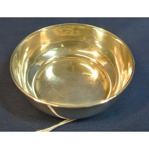 57 - Chester silver small bowl with reeded rim, inscribed 'Margaritta 5th & 21st March 1925' 49g 8.5cm di... 