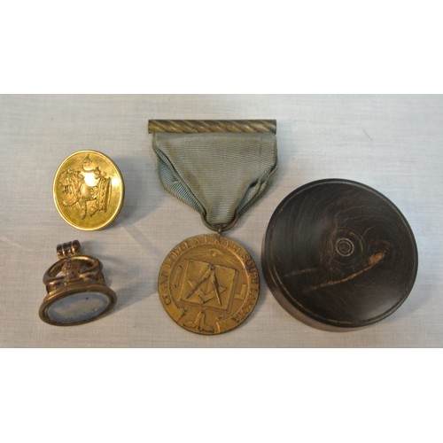 74 - Wax seal and Masonic medal