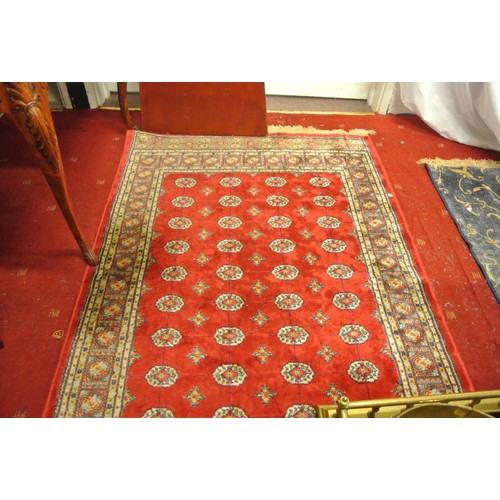 381 - Persian red ground hearth rug with medallion design 170 x118 cm