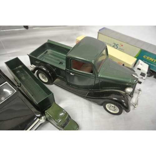 342 - Assorted lot of model cars, etc