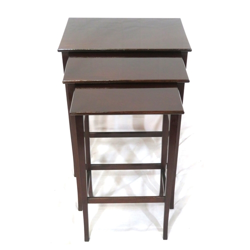 141 - Nest of 3 mahogany occasional tables with square tapering & shaped legs & stretchers