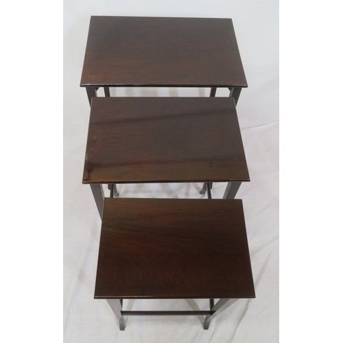 141 - Nest of 3 mahogany occasional tables with square tapering & shaped legs & stretchers