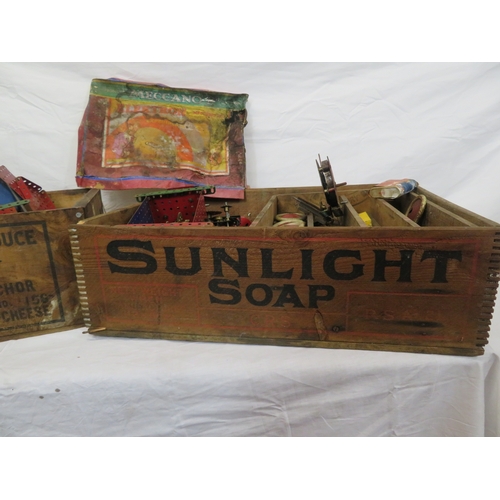 101 - Assorted lot of various Meccano works, engines, etc