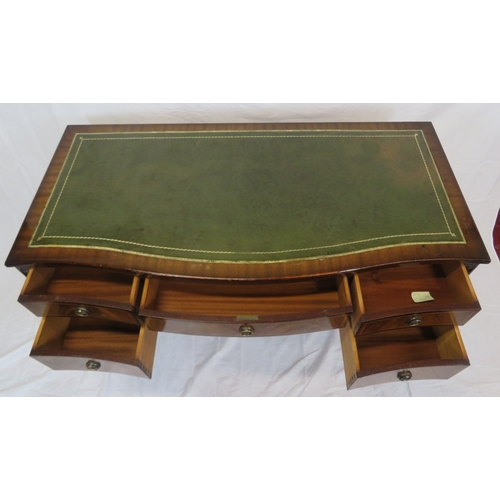 145 - Edwardian design serpentine fronted inlaid mahogany desk or side table with leatherette inset, 5 dra... 